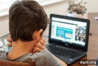 How Asynchronous Learning Promotes Educational Equity